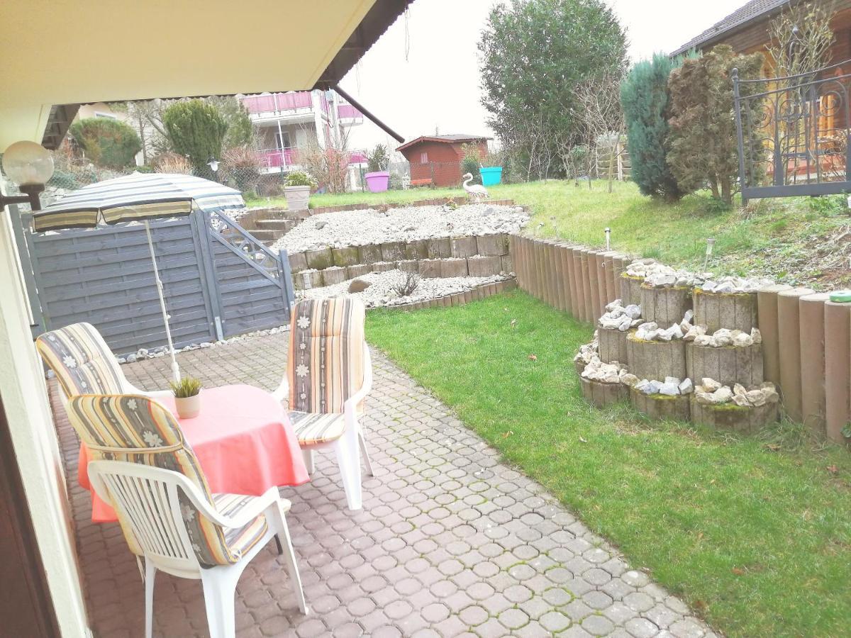 Ebenerdige Ferienwohnung Mit Grosser Terrasse In Der Naehe Des Waldes, Zum Wohlfuehlen Schoneck 외부 사진