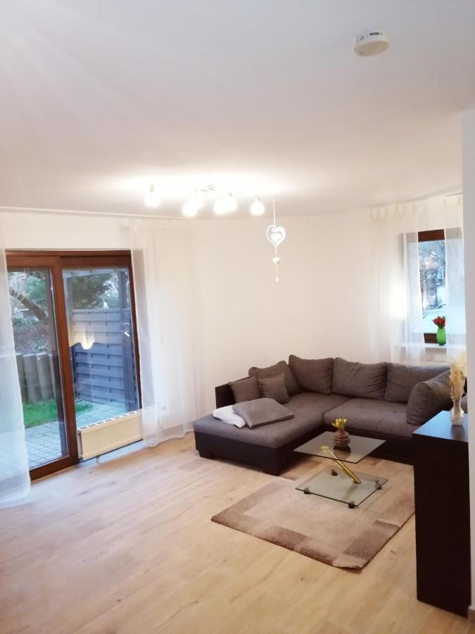Ebenerdige Ferienwohnung Mit Grosser Terrasse In Der Naehe Des Waldes, Zum Wohlfuehlen Schoneck 외부 사진