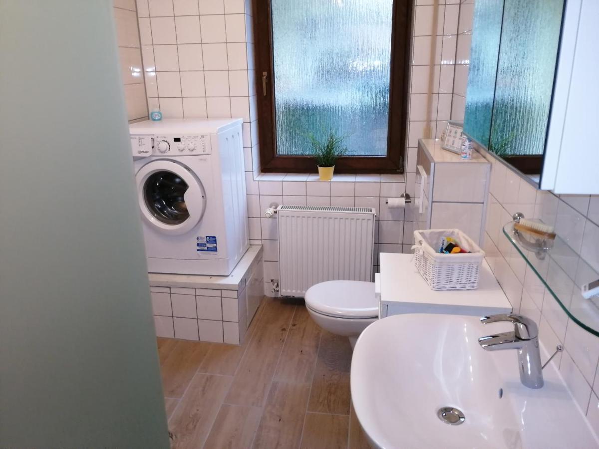 Ebenerdige Ferienwohnung Mit Grosser Terrasse In Der Naehe Des Waldes, Zum Wohlfuehlen Schoneck 외부 사진